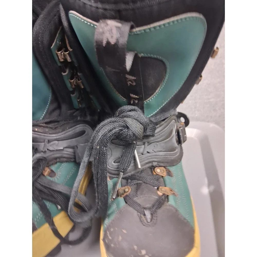 K2 mens snowboard